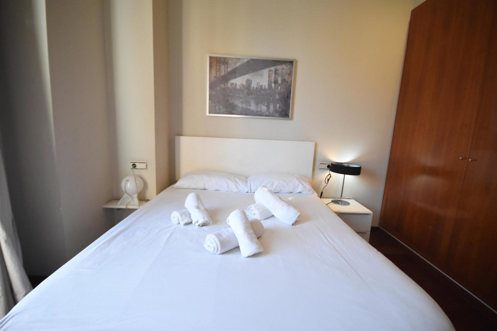 Precioso Apartamento En La Plaza Del Tossal Valencia Exterior photo